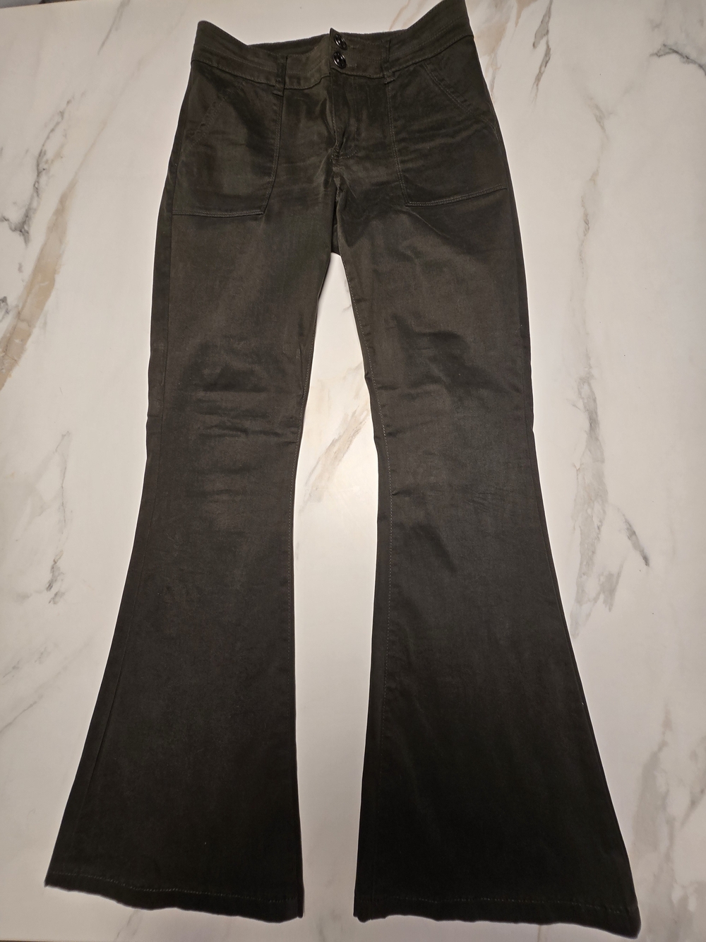 Kut from the Kloth Ana Twill Flare Pants in Olive